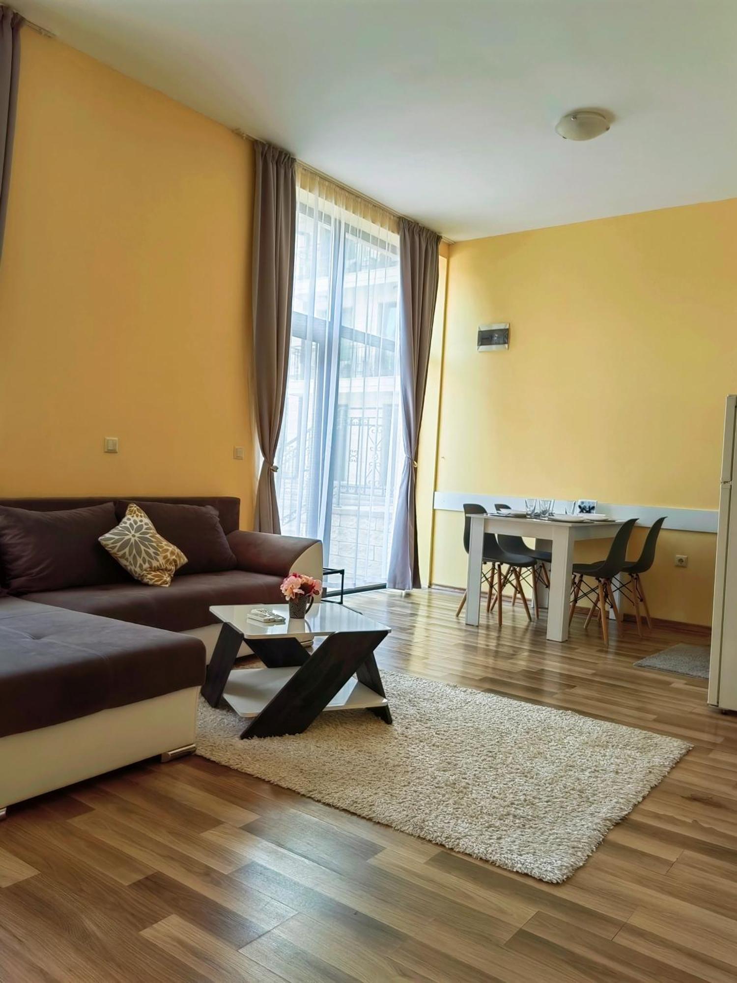 Pool Apartment Amadeus Lux Slântsjev Brjag Rom bilde